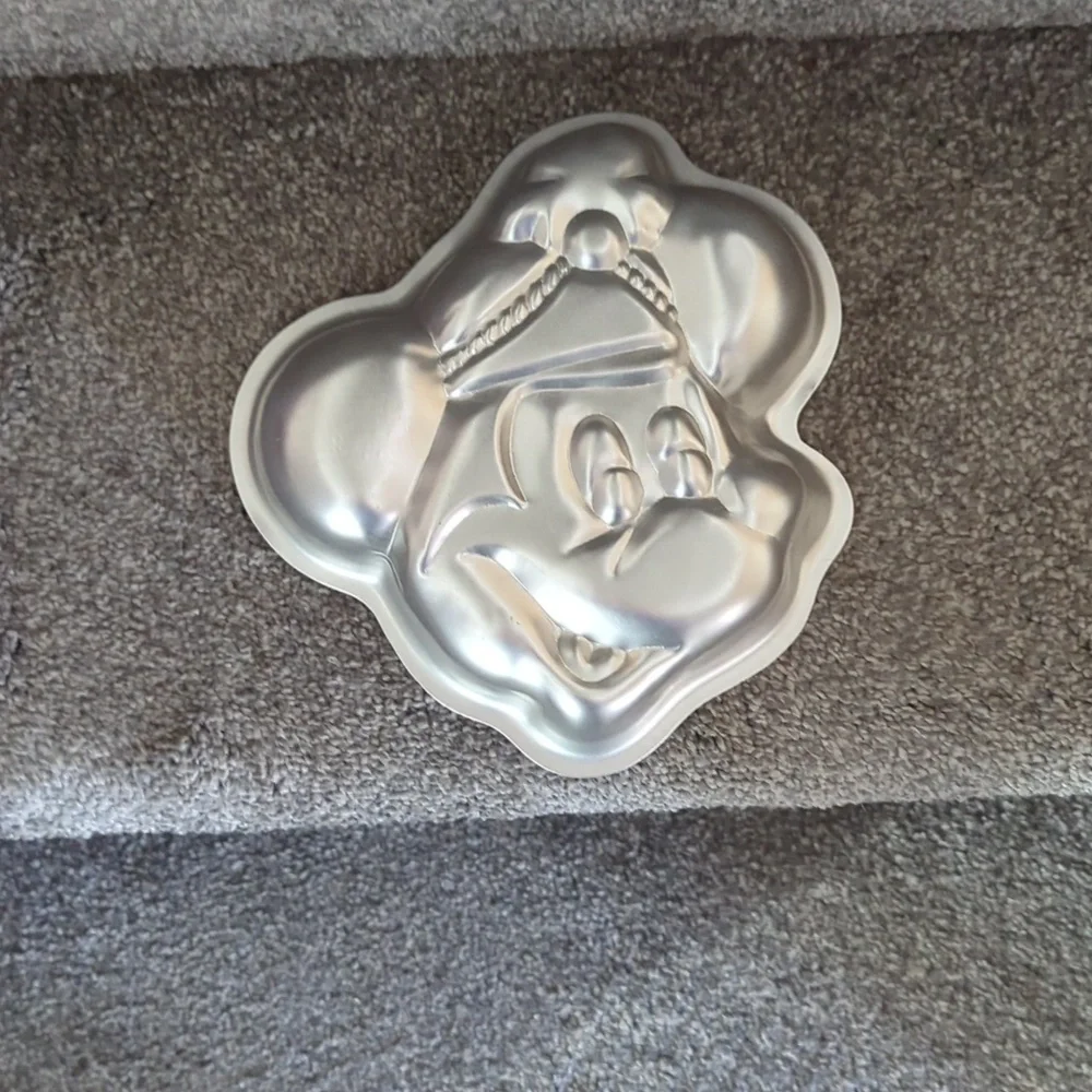 1976 Wilton Mickey Mouse Cake Pan